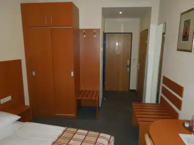 Continental-Pension - 20
