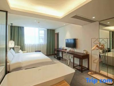 Suzhou Liuxiang (Guanqian Street Pingjiang Road) - 81