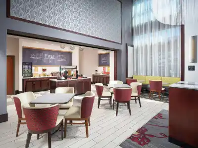 Hampton Inn & Suites Chattanooga/Hamilton Place - 41