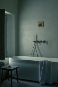 Black Rose Beach Suites - 77