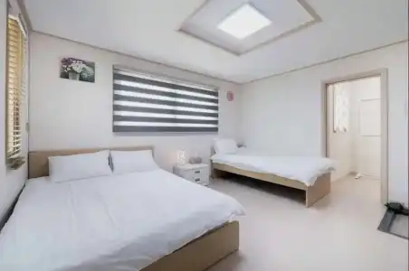 Hub Guest House - 26
