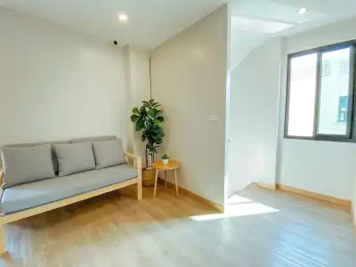 YakThai Poshtel - 11