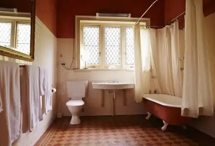 Buxton Manor - 9