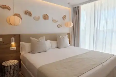 Suites Roc Portonova - 4