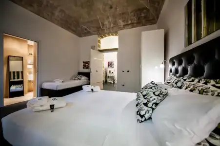 B&B White - 5