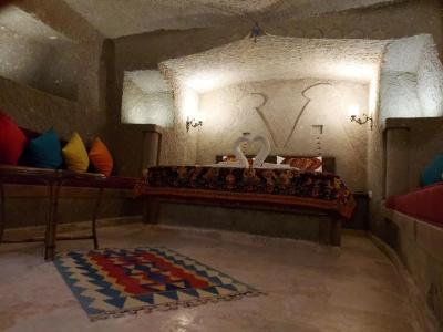 Armesos Cave - 28
