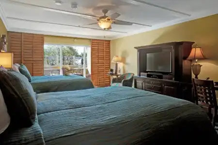 Pacific Terrace - 43