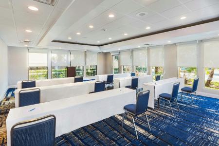 Four Points by Sheraton Los Angeles Westside - 17