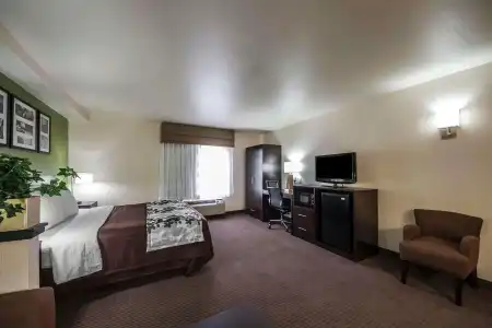 Sleep Inn & Suites Tulsa Central I-44 - 43