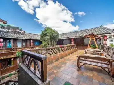 Lijiang Yide Xuan waterwheel boutique Inn - 11