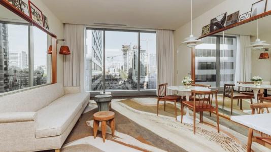 Lotte Seattle - 102