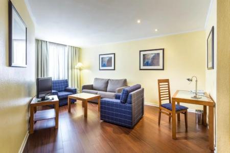 Holiday Inn Lisbon by IHG - 108