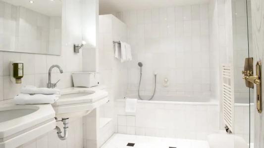 & Restaurant Sonne - 109