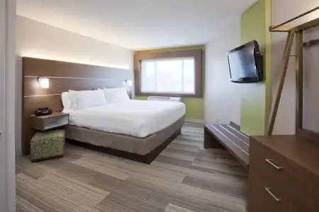 Holiday Inn Express & Suites Minneapolis – West End by IHG - 54