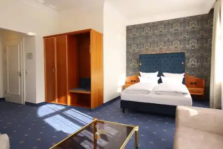 Bayerischer Hof Dresden - 78