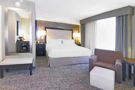 Holiday Inn Express & Suites Calgary by IHG - 64