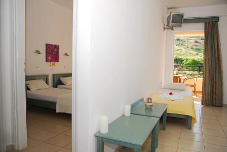 Elpis Studios & Apartments - 4
