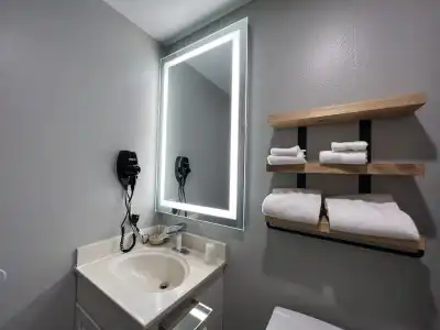 La Mirage Inn - Hollywood - 8