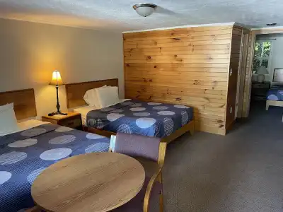 A Holiday Motel - 0