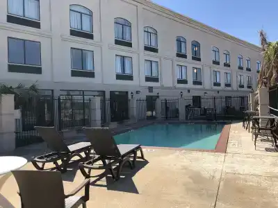 Comfort Inn & Suites SW Houston Sugarland - 23