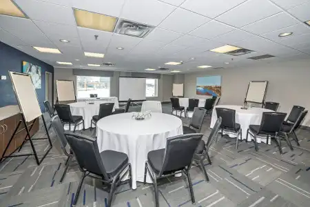 Hampton Inn by Hilton Ottawa - 34