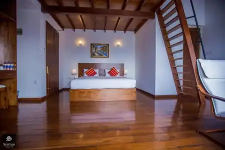 Serenus Boutique Villa - 42