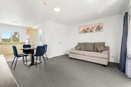 Avondale Motor Inn - 33