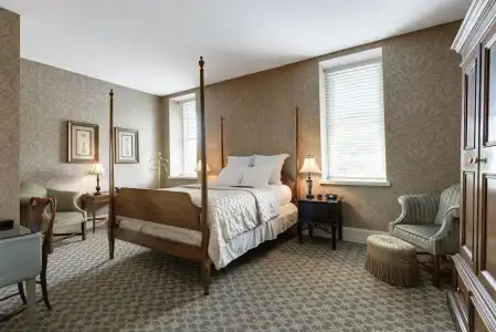 Nicollet Island Inn - 37