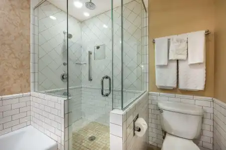 Best Western Premier Mariemont Inn - 9