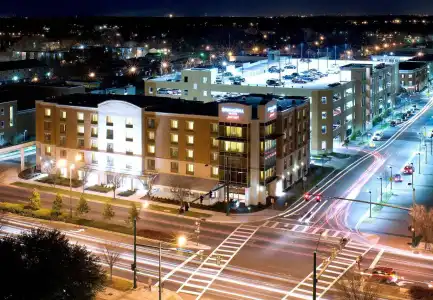 SpringHill Suites Marriott Norfolk Old Dominion University - 7