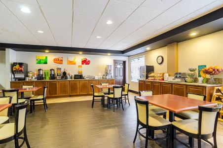 Holiday Inn & Suites RICHMOND - WEST END by IHG - 20