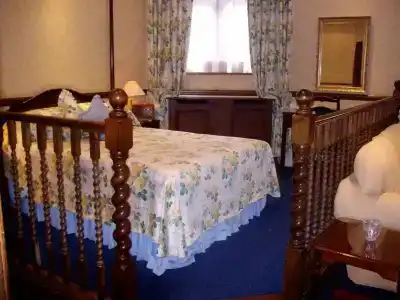 London Elizabeth - 3