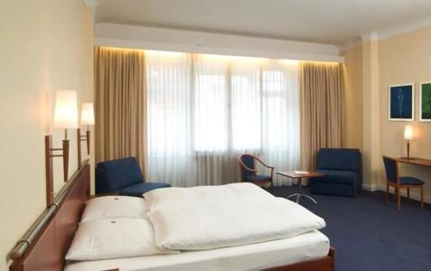 Kurfürst am Kurfürstendamm - 62