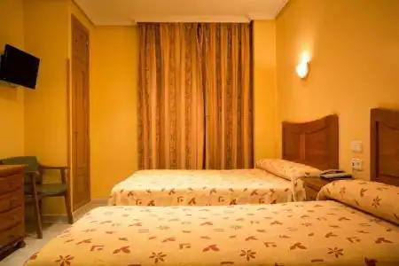 Hostal Toledo - 39