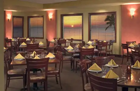 DiamondHead Beach Resort - 37