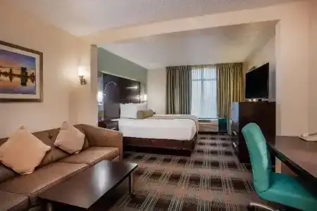 Wingate by Wyndham - Orlando International Airport - 32