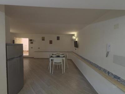 La Petit Maison - 27