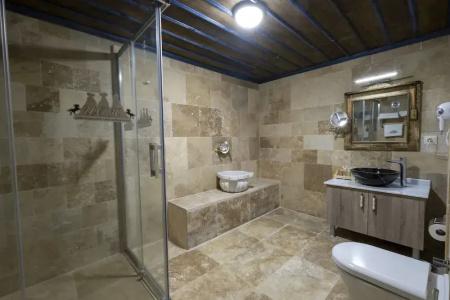 Underground Cave Suites - 9