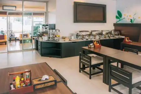 Kokotel Pattaya South Beach - 28