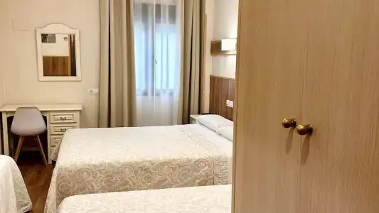 Hostal Toledo - 68