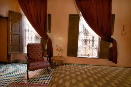 Dar Anebar - 75