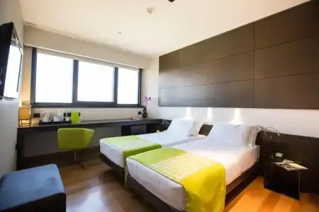 Best Western Plus The Hub - 61
