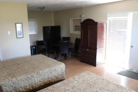Falcon Inn - 125