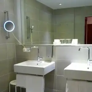 Bayerischer Hof - 93