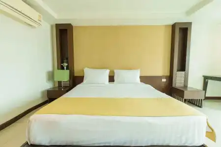 Tycoon Suite - 6