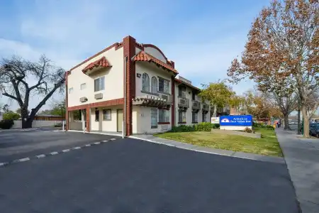 Signature Inn - 10