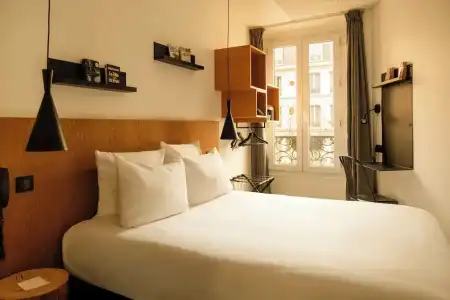 9Bastille-Lyon - 51
