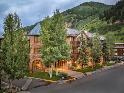 The Telluride - 31
