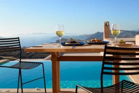 Voreina Gallery Suites - 46