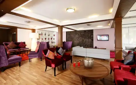 Sunprime Kamala Beach - 35